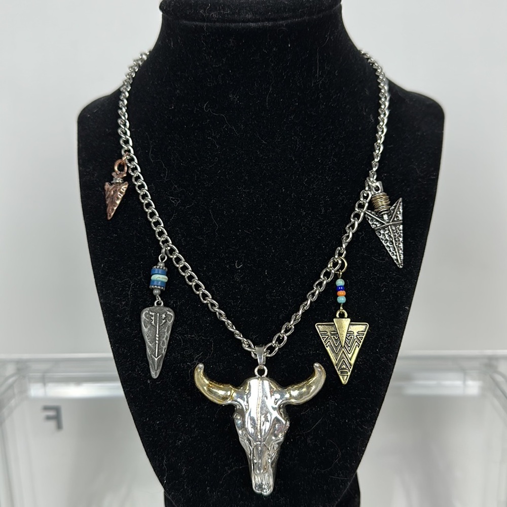 Cool Southwest Cowgirl inspired necklace with Longhorn skull and arrow heads